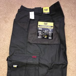 BRAND NEW!! CAT DL Trademark work shorts. W42